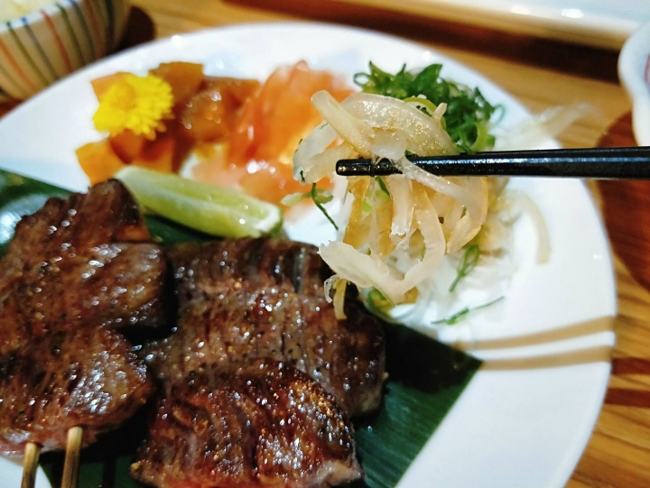 [食記] 新竹北區 - 鐵釜日式料理 厚牛舌料理 牛舌兩吃精緻日式料理 星鰻釜飯料多味美 新竹美食