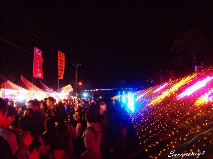 2019南投燈會|璀璨燈海迎豬年,好吃好玩又好逛 - 達人Emily的播報台