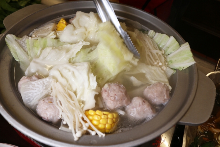 台南仁德聚餐-友雞羊 羊肉爐、甕仔雞與小吃熱炒一次擁有