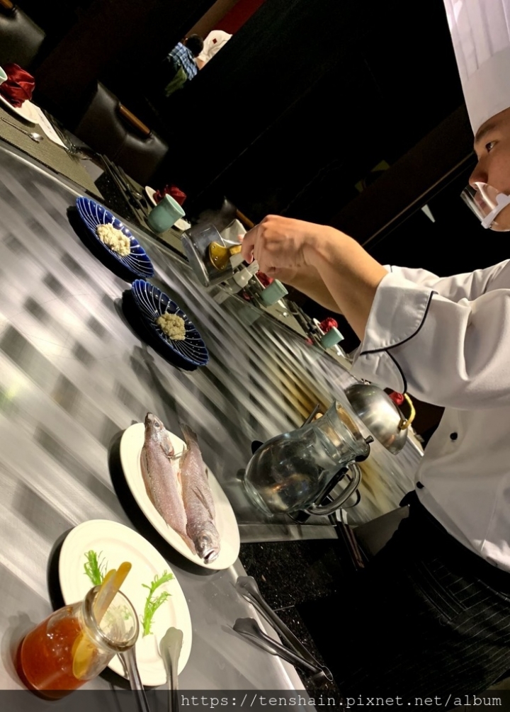 [礁溪美食]東方紅鐵板創意料理~你會紅！