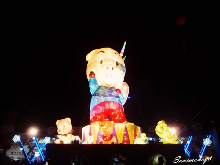 2019南投燈會|璀璨燈海迎豬年,好吃好玩又好逛 - 達人Emily的播報台