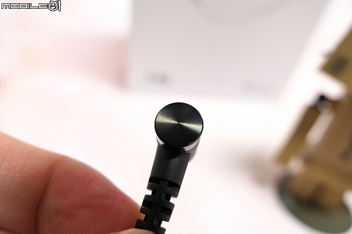 [開箱評測]FiiO FA1 入耳式耳機～採用樓氏全頻單動鐵/三音分頻/MMCX可換線～舒適好入耳！