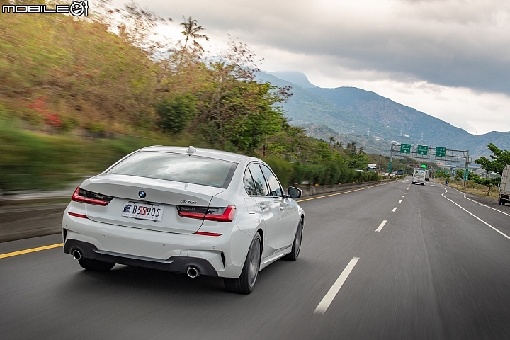 BMW G20 330i M Sport試駕：高科技涵養無法稀釋的駕馭本格