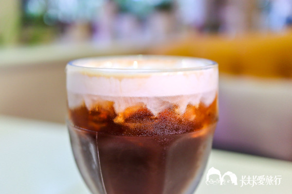 台北西門町下午茶-Oyami cafe｜龍蝦義大利麵霸氣登場夢幻甜點下午茶披薩