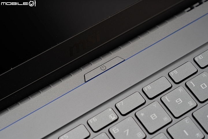 MSI Prestige PS63 Modern 非關電競的時尚龍魂
