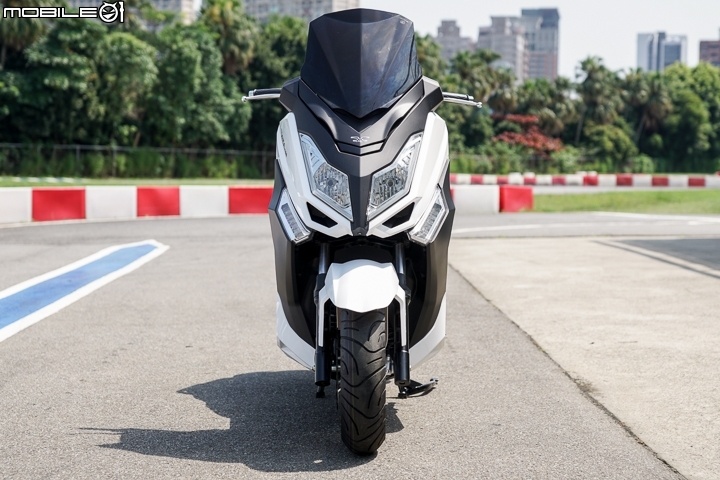Hartford VITA 300 ABS 賽道試駕 十萬內黃牌路權首試