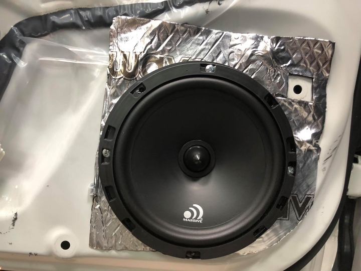 Swift車門隔音跟喇叭建議改，但 要不要裝盲區呢
