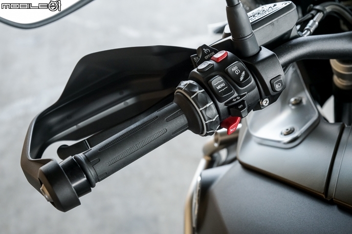 BMW Motorrad R1250 RT/GS/GS Adventure系列 獨家到港開箱暨實車簡介