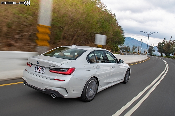 BMW G20 330i M Sport試駕：高科技涵養無法稀釋的駕馭本格