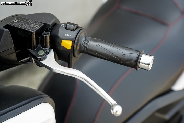 Hartford VITA 300 ABS 賽道試駕 十萬內黃牌路權首試