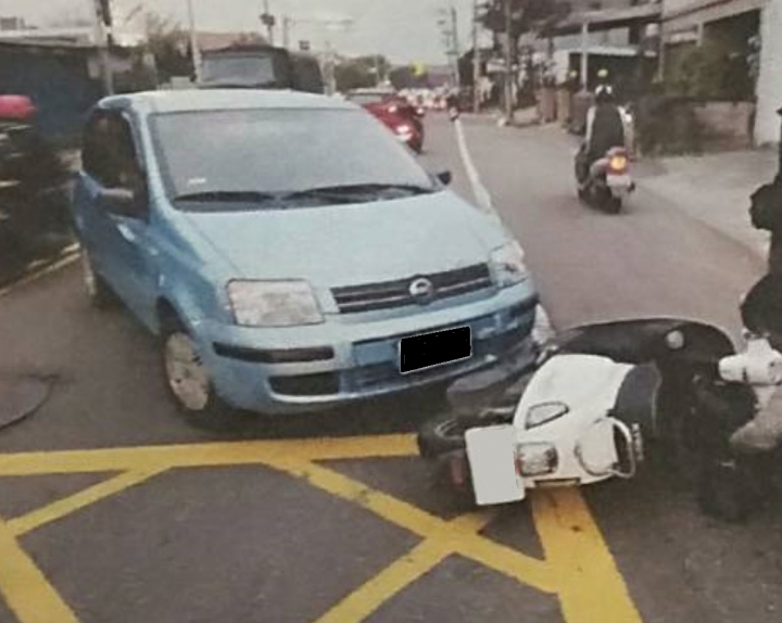 車禍  -  對方跨越雙黃線逆向 - 後續流程請益
