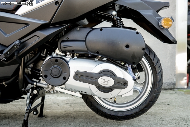 Hartford VITA 300 ABS 賽道試駕 十萬內黃牌路權首試