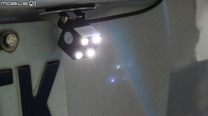[遲來的開箱] 愛國者CL350 雙鏡頭行車紀錄器