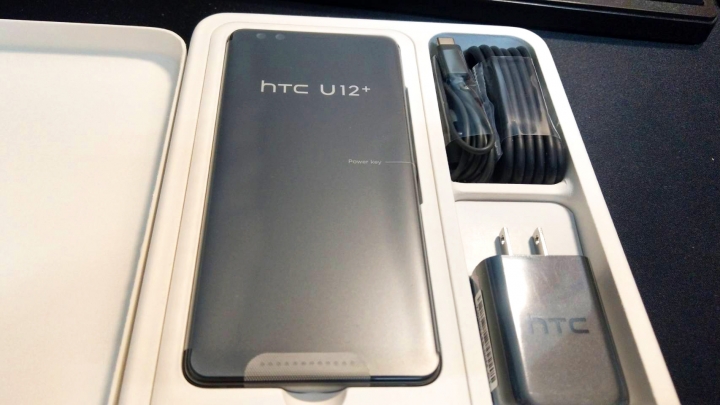 [關箱與開箱] HTC U12+開箱 ASUS Zenfone 5z 關箱 簡單使用經驗