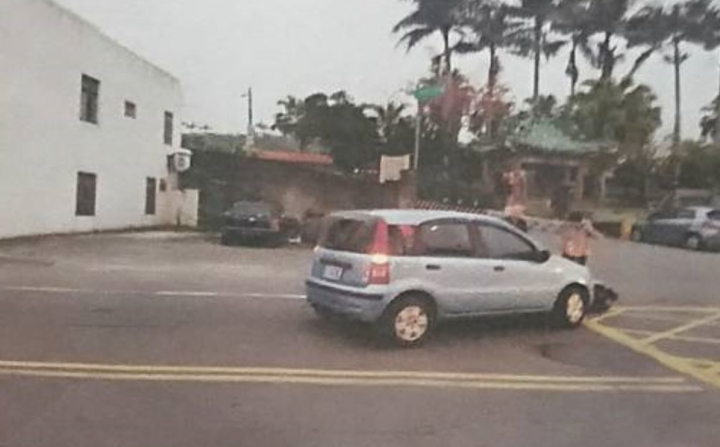 車禍  -  對方跨越雙黃線逆向 - 後續流程請益