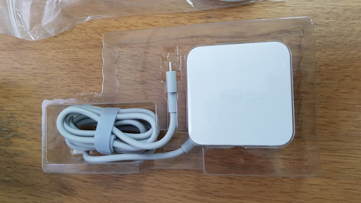［初心開箱］Innergie 65W充電Macbook pro