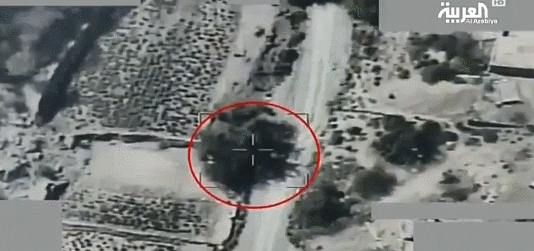 沙特軍方公佈彩虹4實戰視頻T72躲進樹叢被一發命中