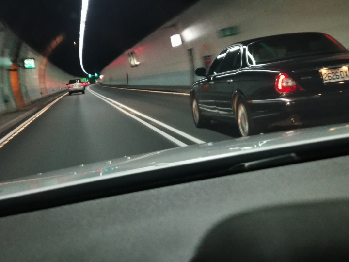 雪隧遇見龜車