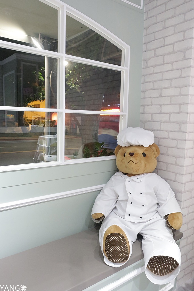 【松山】熊飽鍋物東興店，高質感單點涮涮鍋還有泰迪熊陪吃