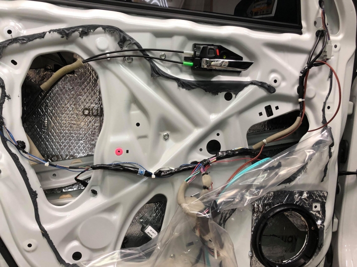Swift車門隔音跟喇叭建議改，但 要不要裝盲區呢