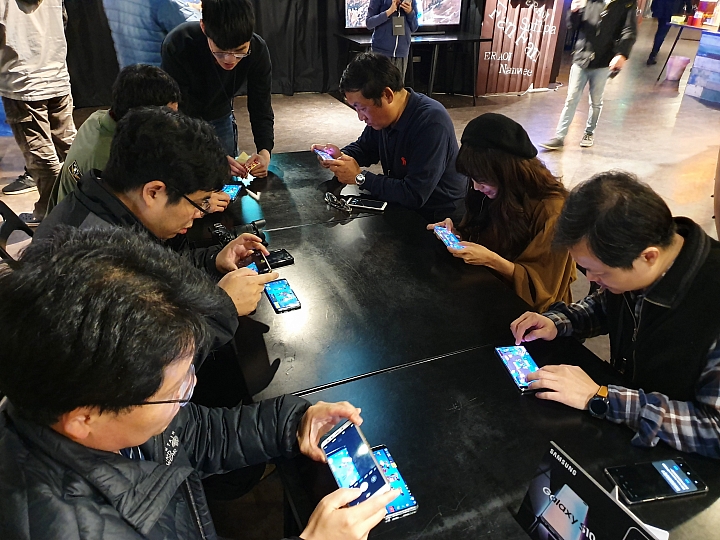SAMSUNG宇宙的救世主，十全十美S10【全方面體驗】