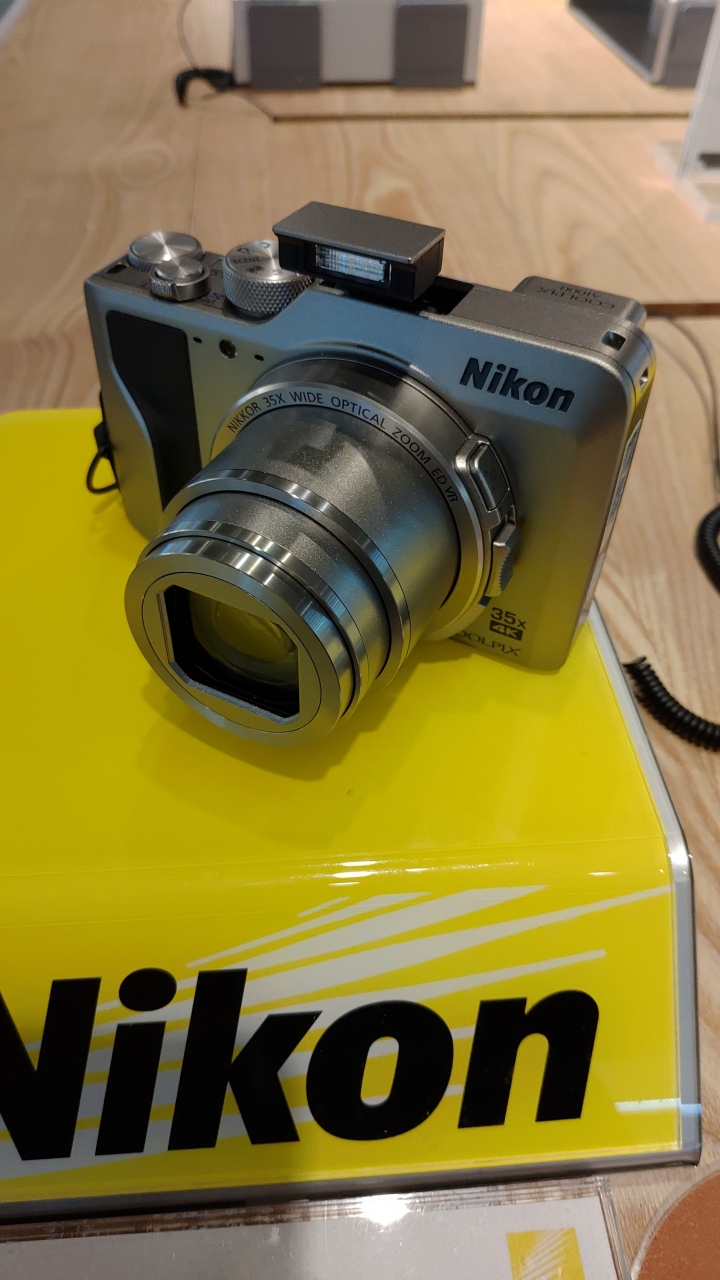 各位達人眼中Nikon a1000如何？