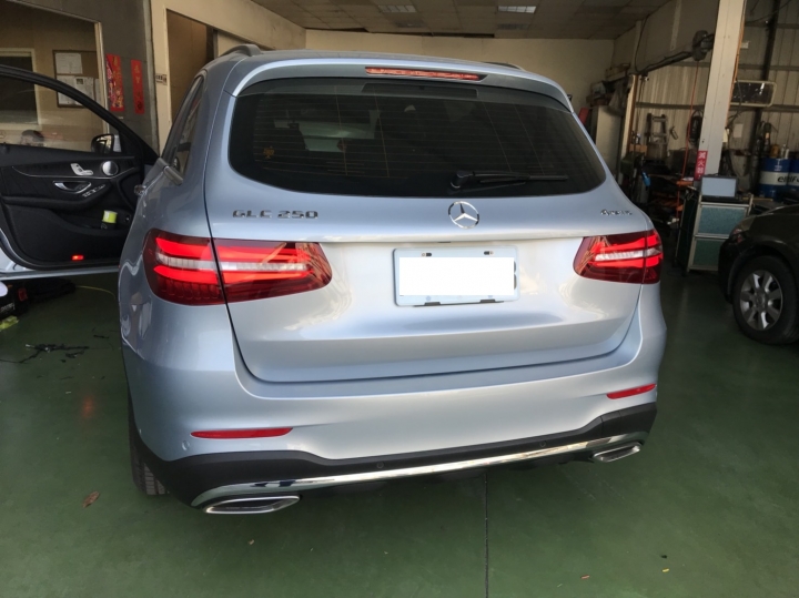 Apple CarPlay/Android Auto