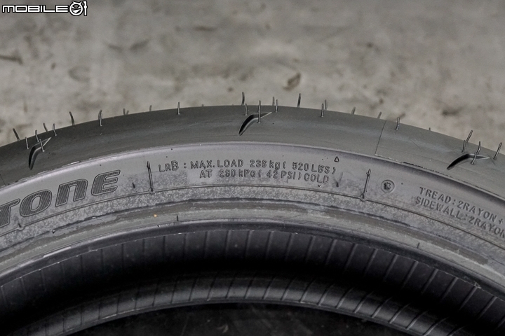 Bridgestone BATTLAX RACING R11 賽道試胎 全面性能大提升