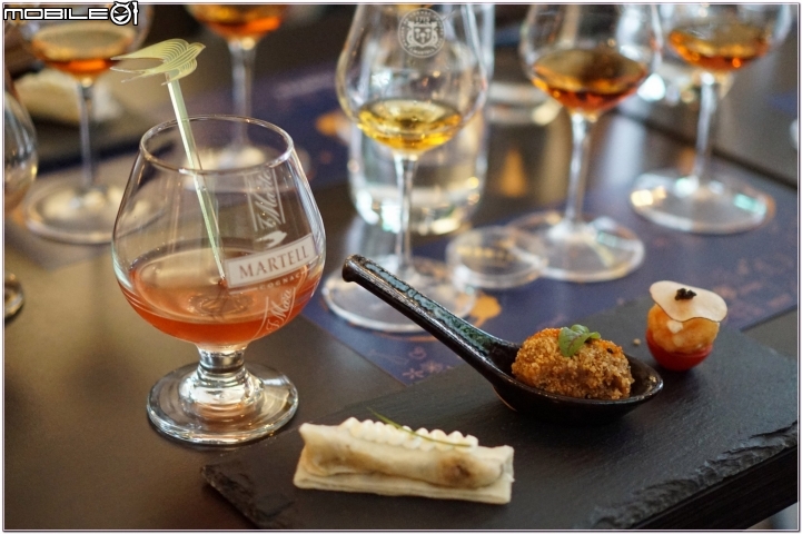 【馬爹利Curious Bar 品酩會】用好奇心推開大門,享受傳奇帶來的經典干邑與調酒