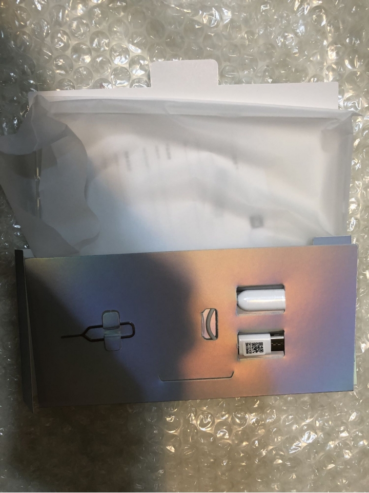 小開箱,小米9,8G/128G