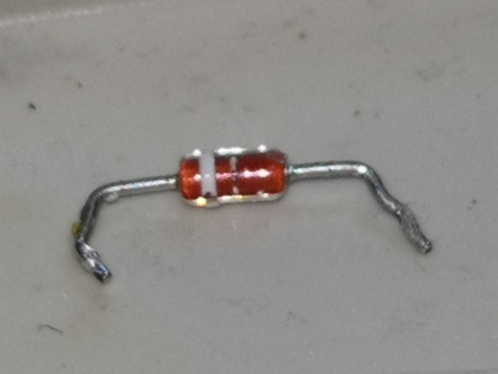 洗衣機異常, 請問這顆零件叫什麼!?