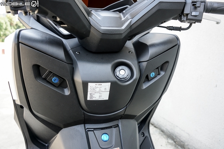 Hartford VITA 300 ABS 賽道試駕 十萬內黃牌路權首試