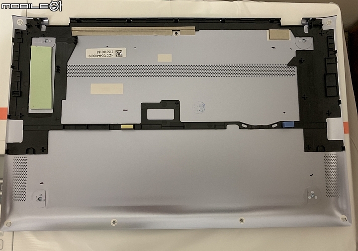 新機開箱 ZenBook14 (UX431) 冰河藍~雙 M.2 SSD 加上啦!