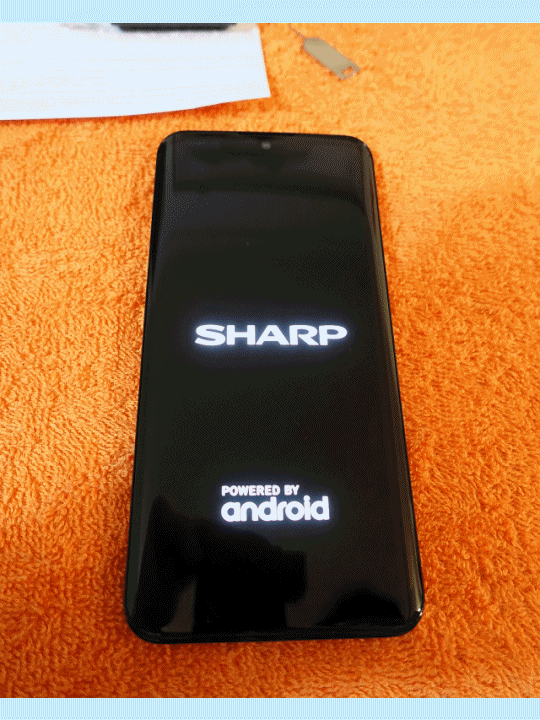 世界第一、超輕型最佳娛樂手機《SHARP AQUOS zero》試用心得分享
