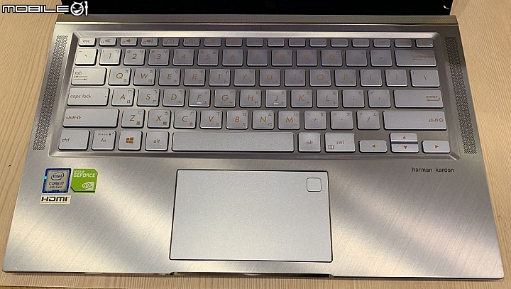 新機開箱 ZenBook14 (UX431) 冰河藍~雙 M.2 SSD 加上啦!