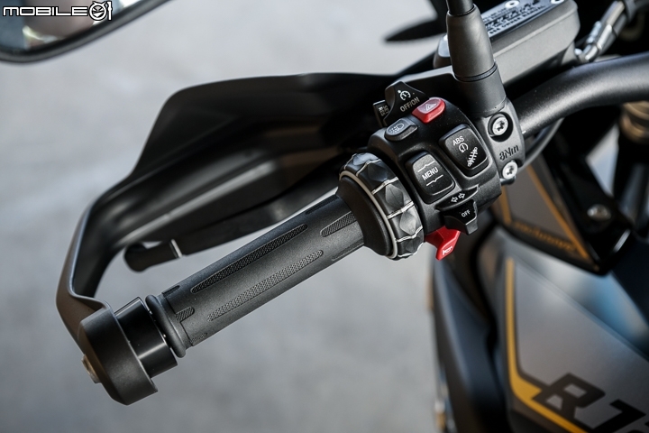 BMW Motorrad R1250 RT/GS/GS Adventure系列 獨家到港開箱暨實車簡介