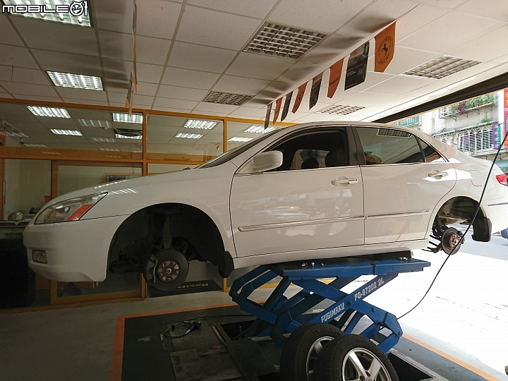 Honda Accord 205/60/R16 怪胎下課，更換 CC6