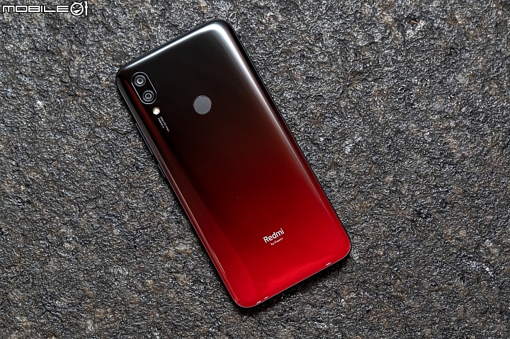 機背漸層質感UP！紅米Note 7 / 紅米7兄弟動手玩