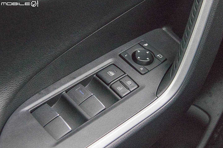 Toyota RAV4 Hybrid旗艦2WD試駕 實在太誘人！