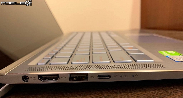 新機開箱 ZenBook14 (UX431) 冰河藍~雙 M.2 SSD 加上啦!