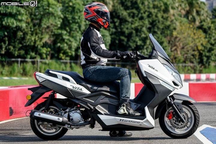 Hartford VITA 300 ABS 賽道試駕 十萬內黃牌路權首試