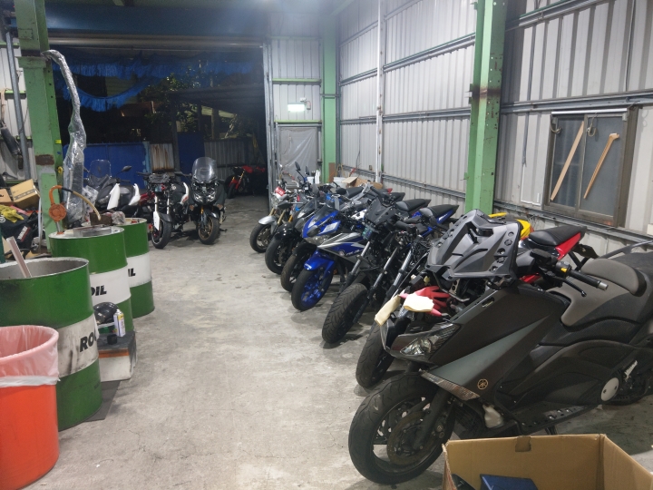 車規級‧GX1+前後雙鏡頭機車記錄器 大通新夯品～，熱血試用！