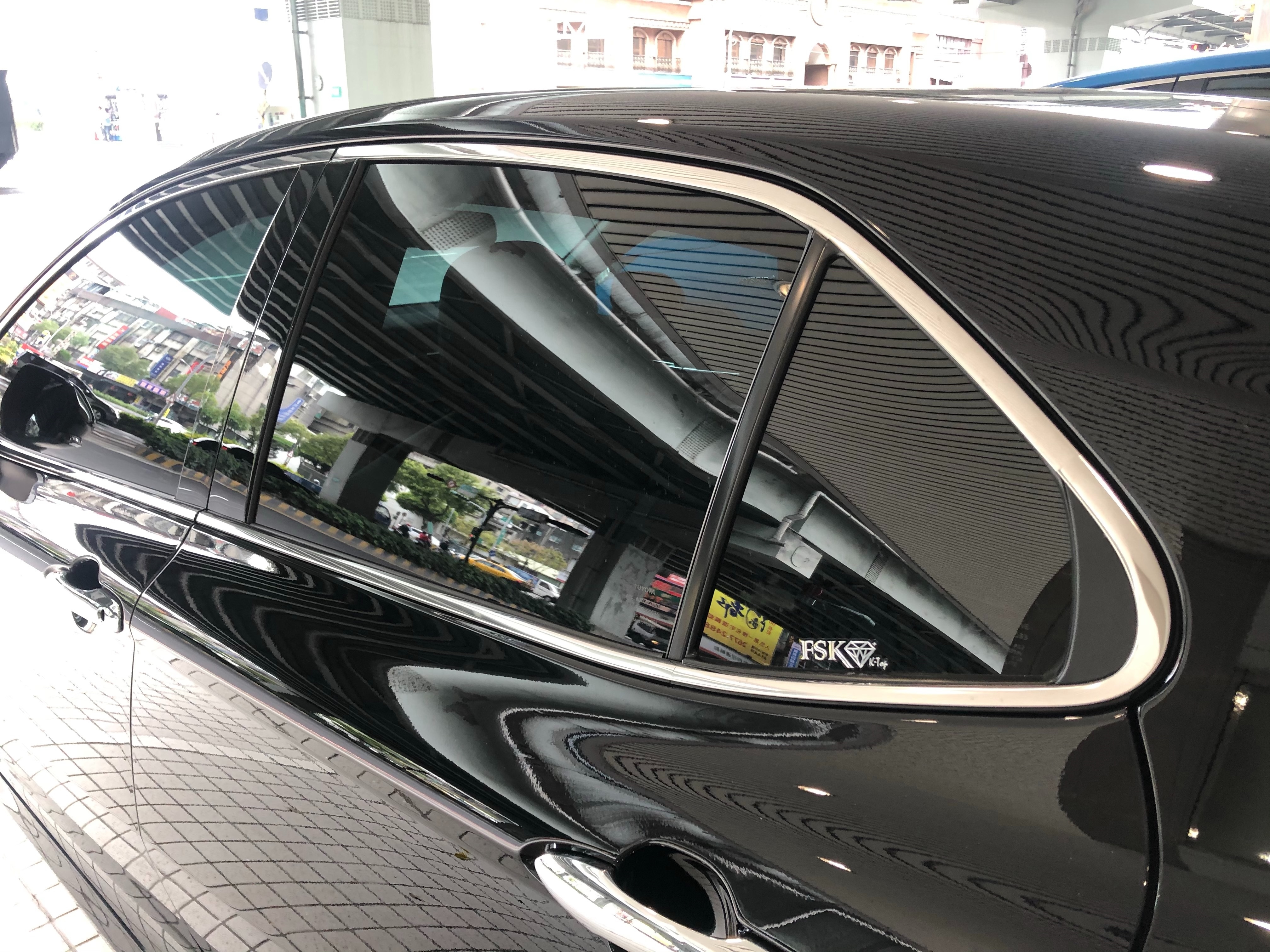 [分享] Toyota Camry Hybrid (正2019式) 尊爵菜單(已交車)