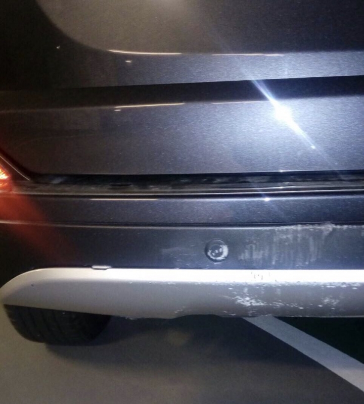 RAV4 後保桿撞到維修