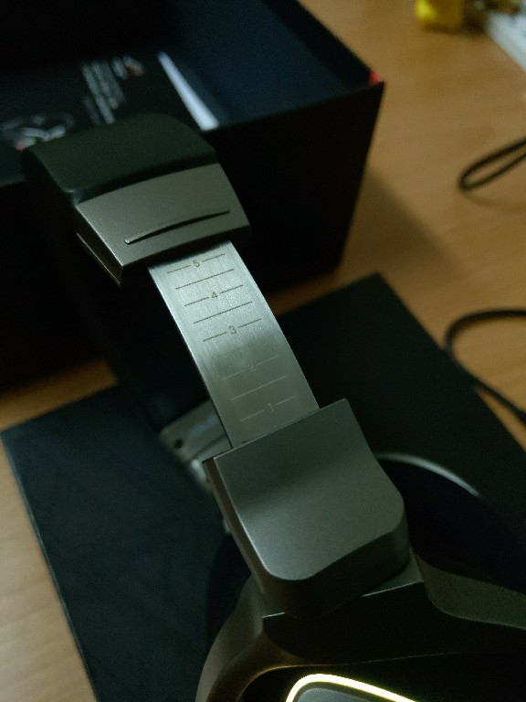 【心得】ROG Delta 開箱&使用心得