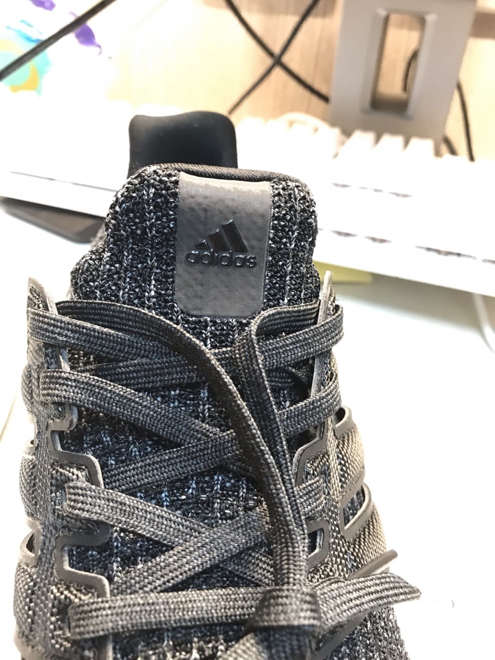 幫我驗一下～～ ultra boost 4.0 triple black