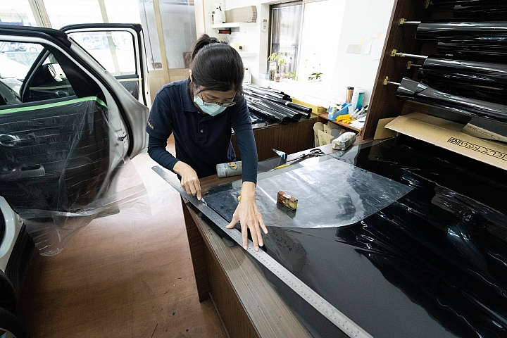 點我看大圖 (龜毛首購族)隔熱紙挑選心得 + 完整施工紀錄