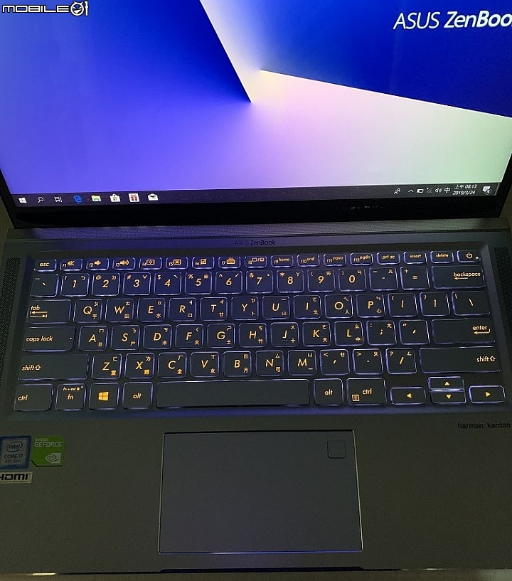 新機開箱 ZenBook14 (UX431) 冰河藍~雙 M.2 SSD 加上啦!