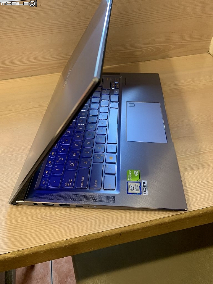 新機開箱 ZenBook14 (UX431) 冰河藍~雙 M.2 SSD 加上啦!