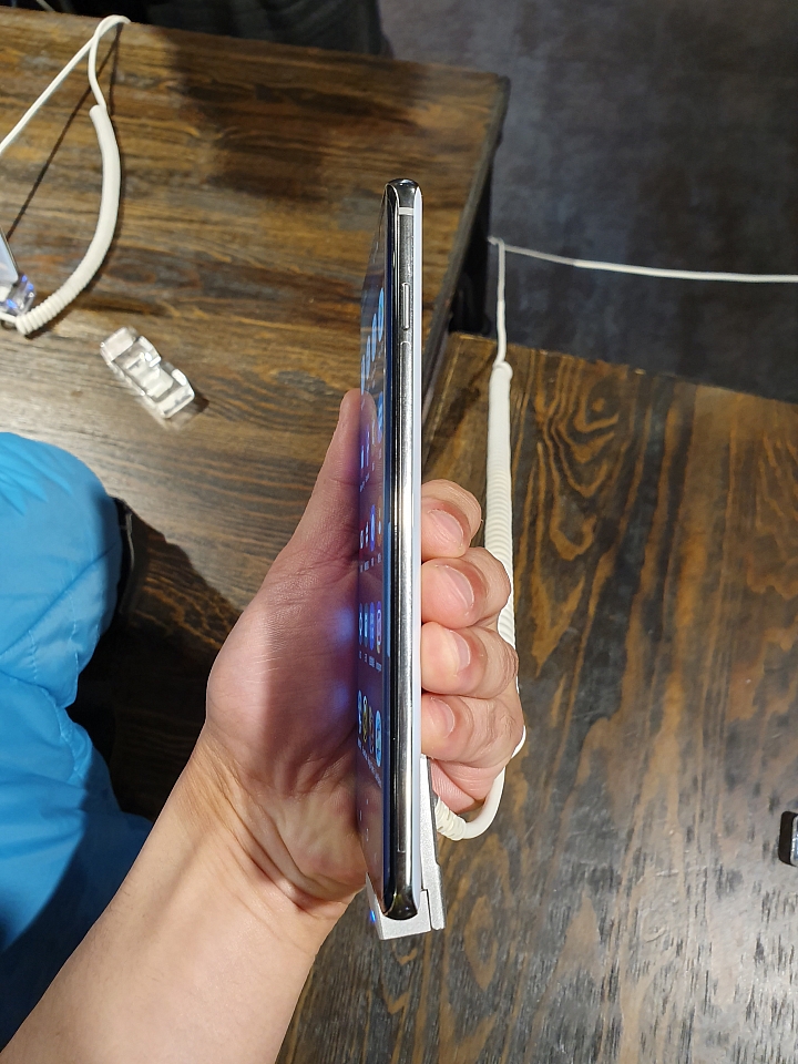 SAMSUNG宇宙的救世主，十全十美S10【全方面體驗】